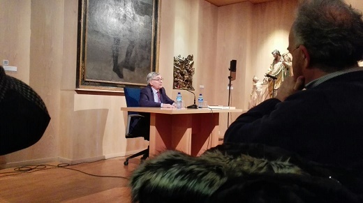 Conferencia Licenciado en Historia (Universidad de Sevilla). Doctor en Historia (Universidad de Barcelona). Catedrático de Historia Moderna de la Universidad Nacional de Educación a Distancia (Madrid).Carlos Martínez Shaw